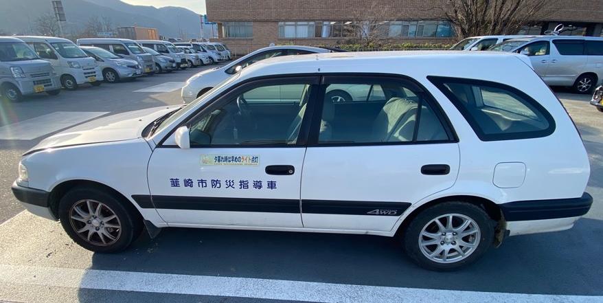車両外観左側