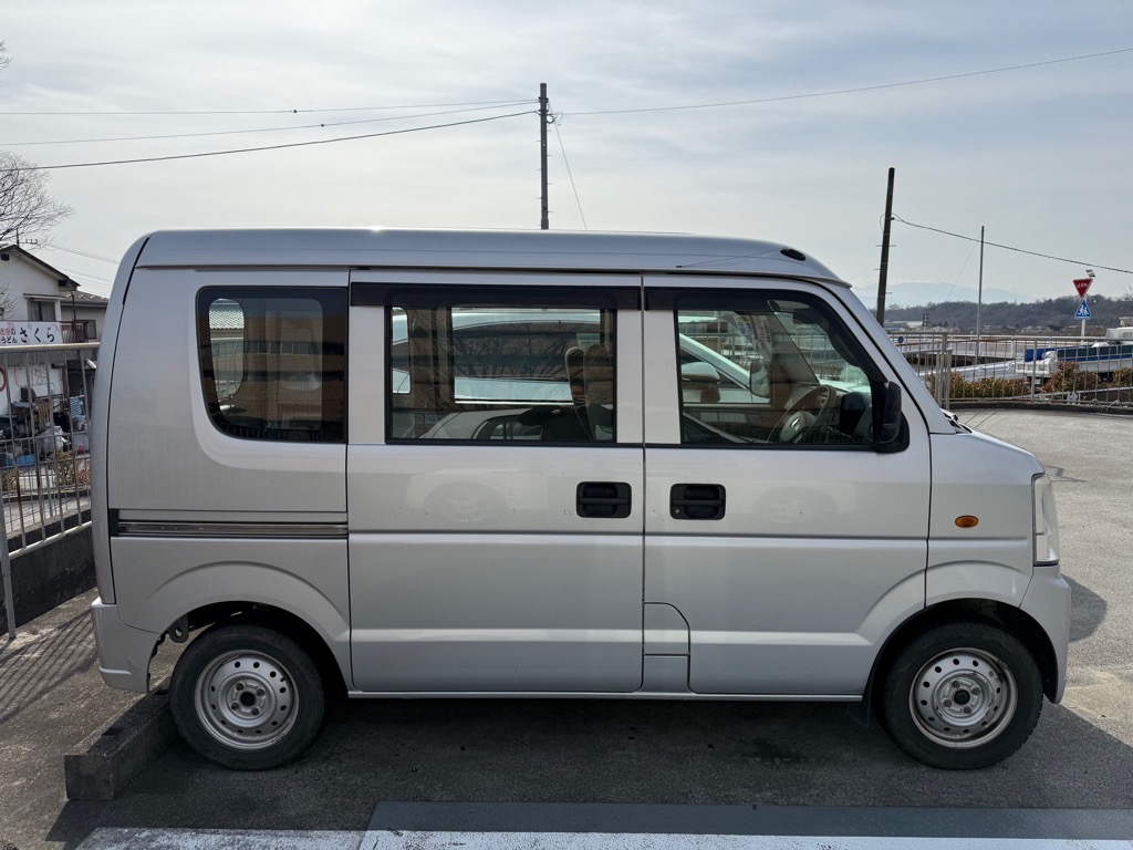 エブリイ右側