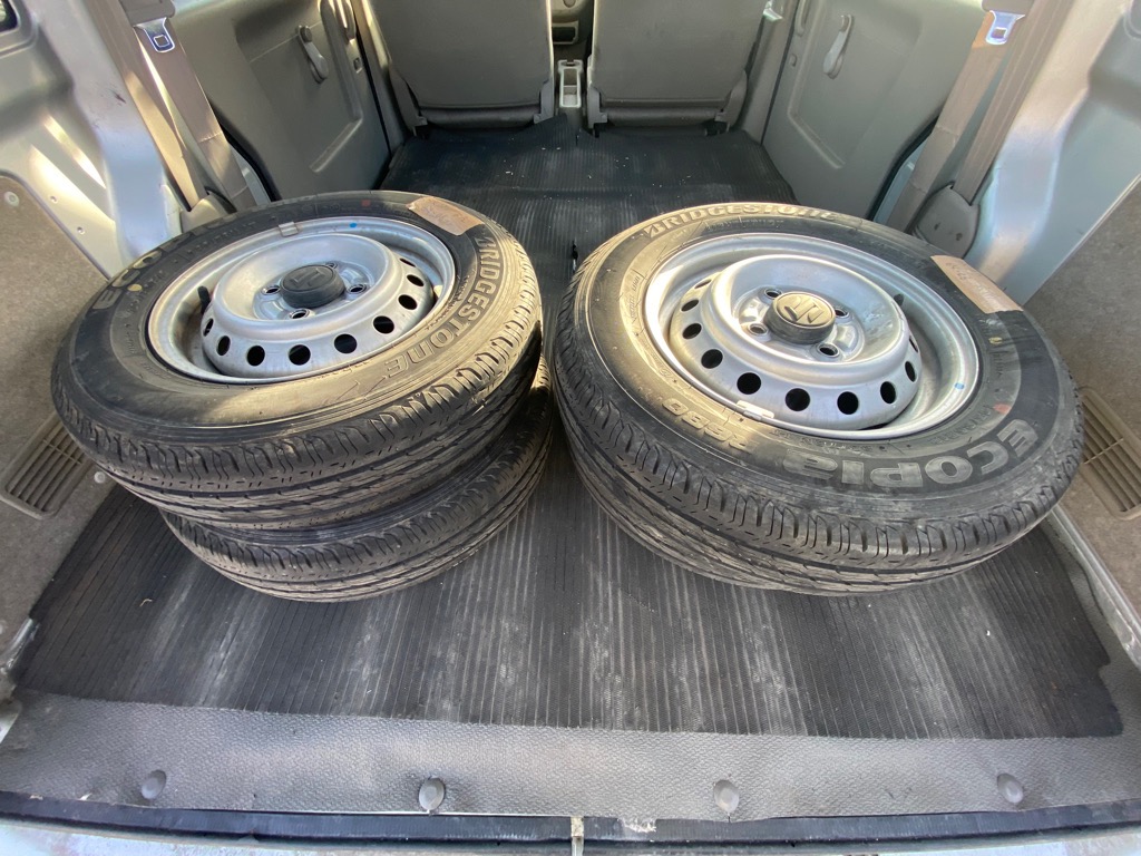 付属品 夏用タイヤ2
