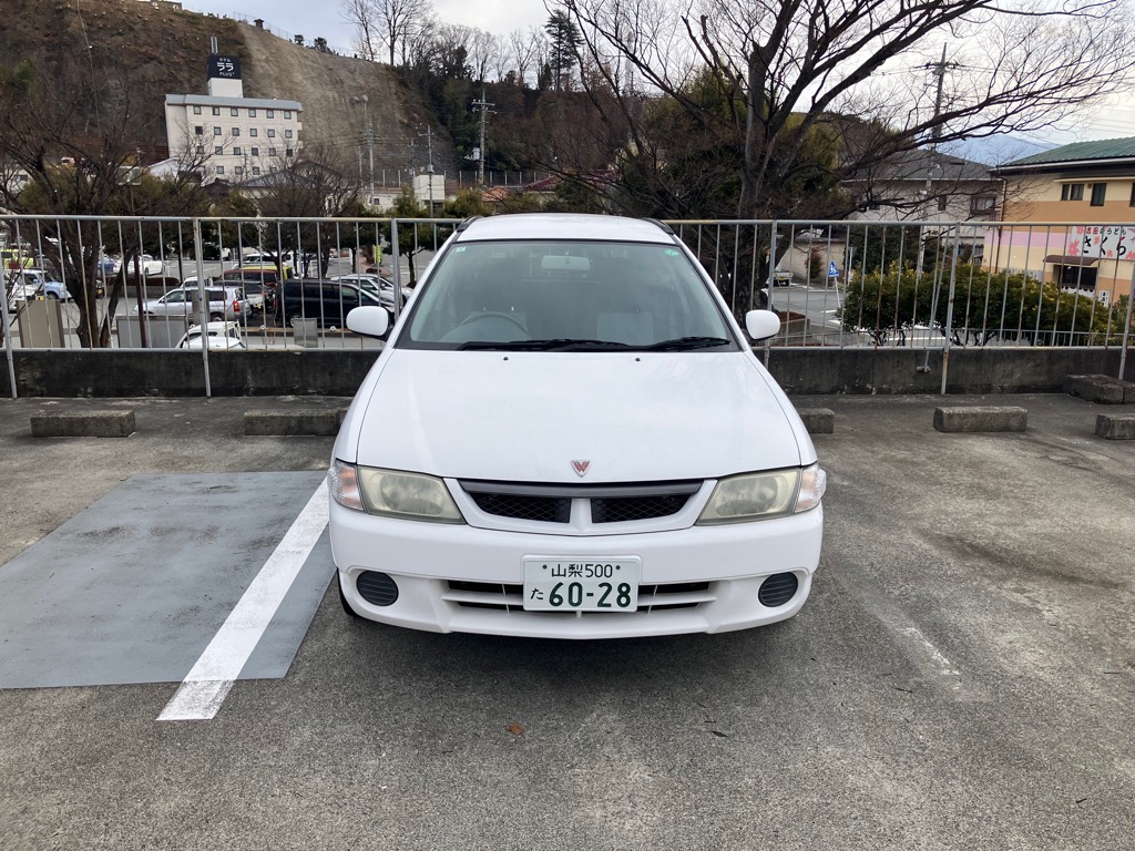 車両外観(正面)